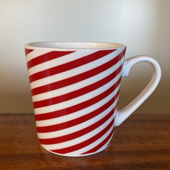 Starbucks Candy Cane Stripe  Exc Shape 17 Oz - Picture 3 of 8